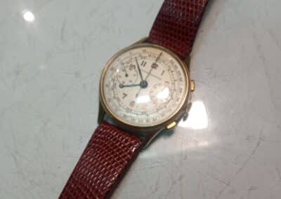 reloj de pulsera mecánico